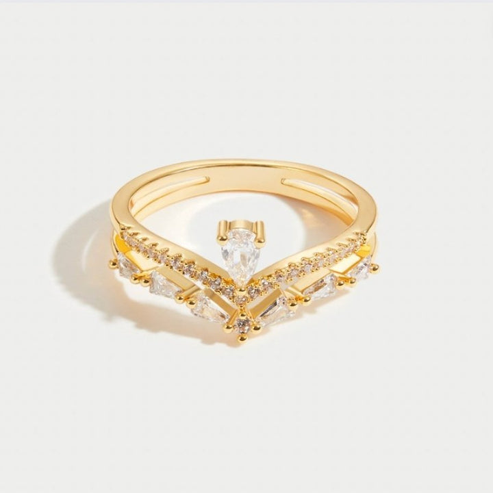 Margeret™ | Aura – Elegant Crystal Ring