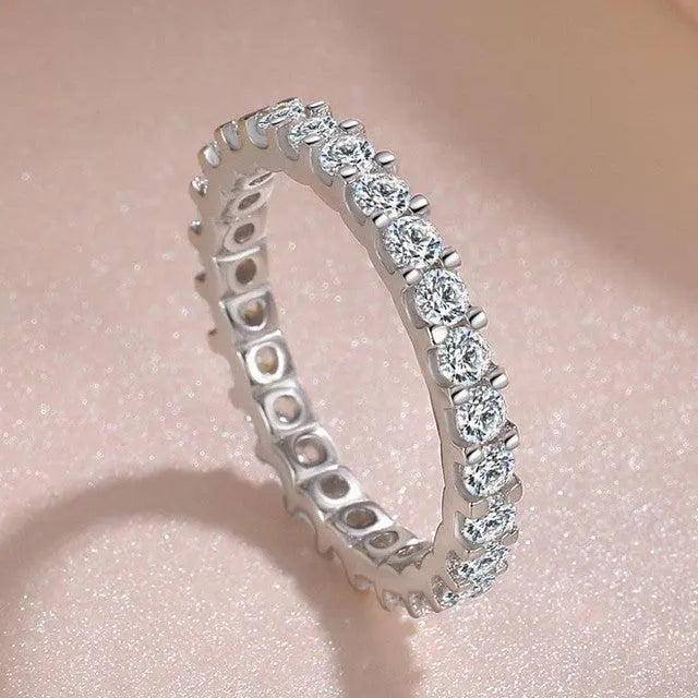 Margeret™ | Silver Ring with Zirconia Inlay