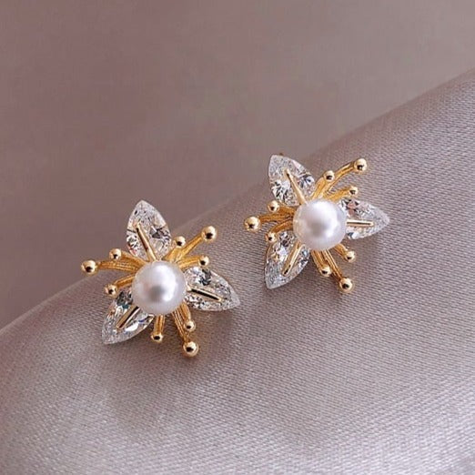 Margeret™ | Pearl and Crystal Floral Earrings