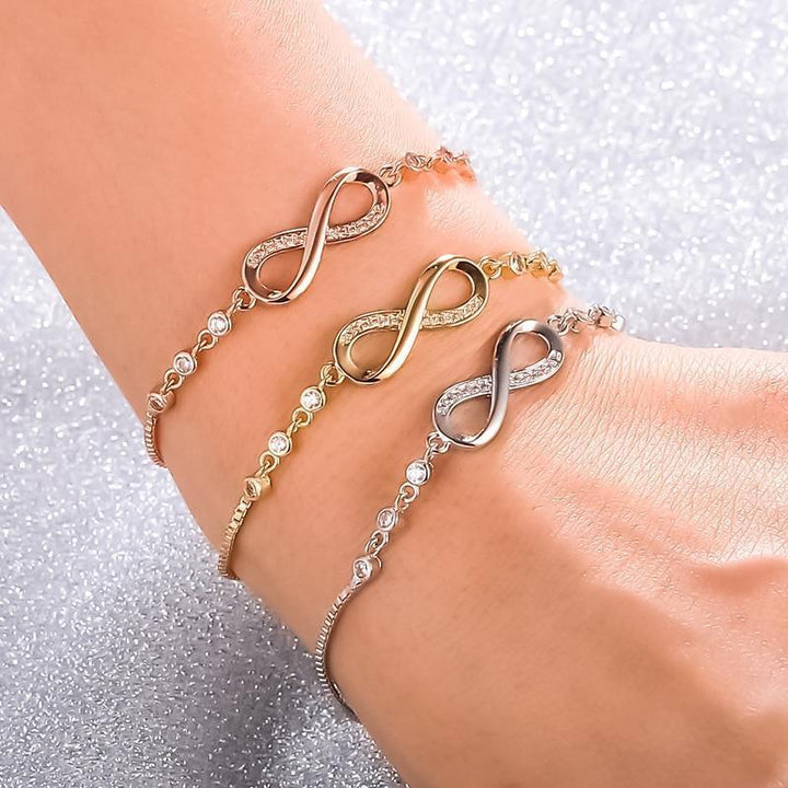 Margeret™ | Adjustable Infinity Bracelet in Silver