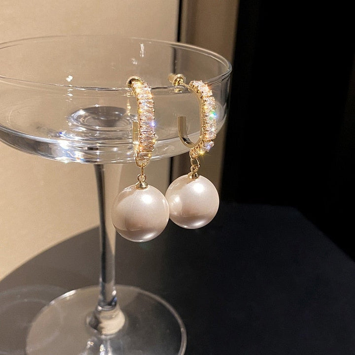 Margeret™ | Luxury Pearl and Zirconia Earrings