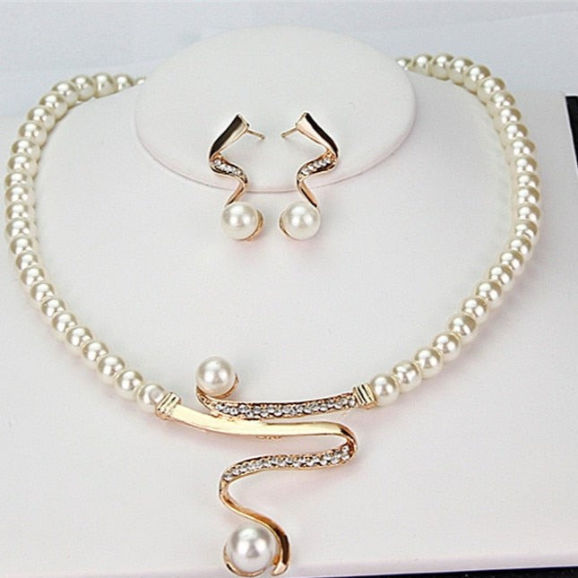 Margeret™ | Natural Pearl Necklace + Earrings Set