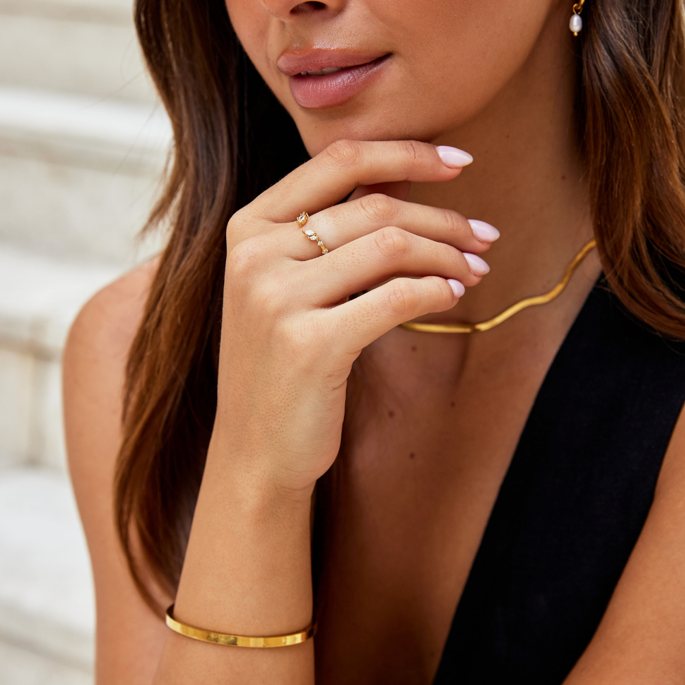 Margeret™ | Peace – Crystal Gold Vine Ring