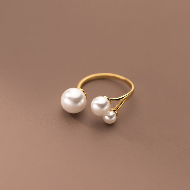 Margeret™ | Adjustable Triple Freshwater Pearl Ring