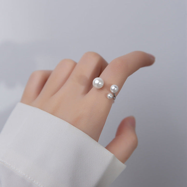 Margeret™ | Adjustable Triple Freshwater Pearl Ring