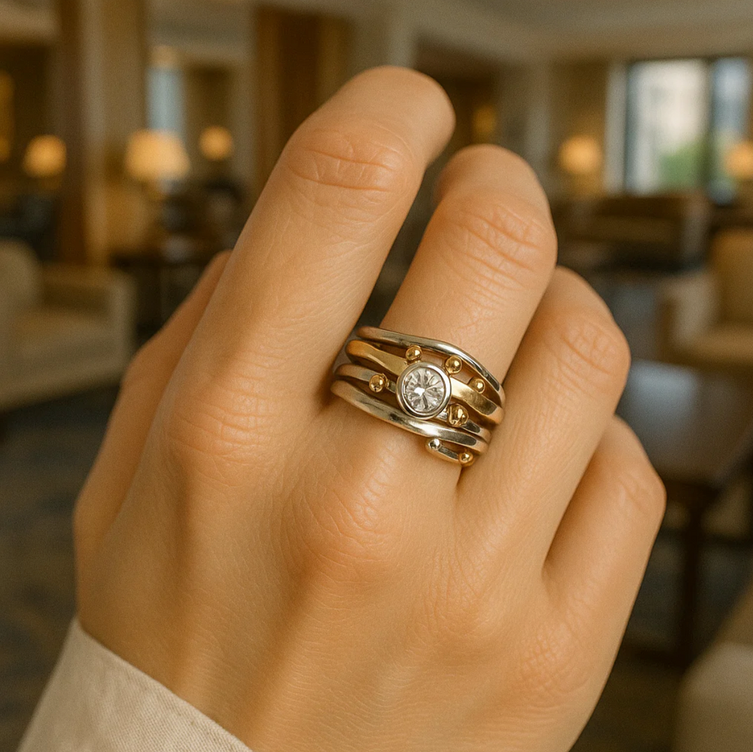 Margeret™ | Gold Inlaid Zirconia Ring