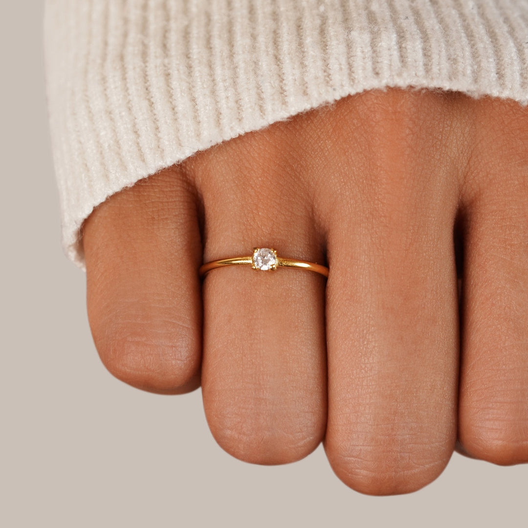 Margeret™ | Birthstone Gold Rings