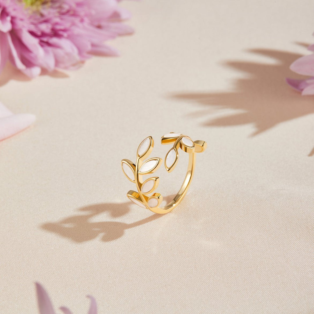 Margeret™ | Serene – Gold Leaf Ring