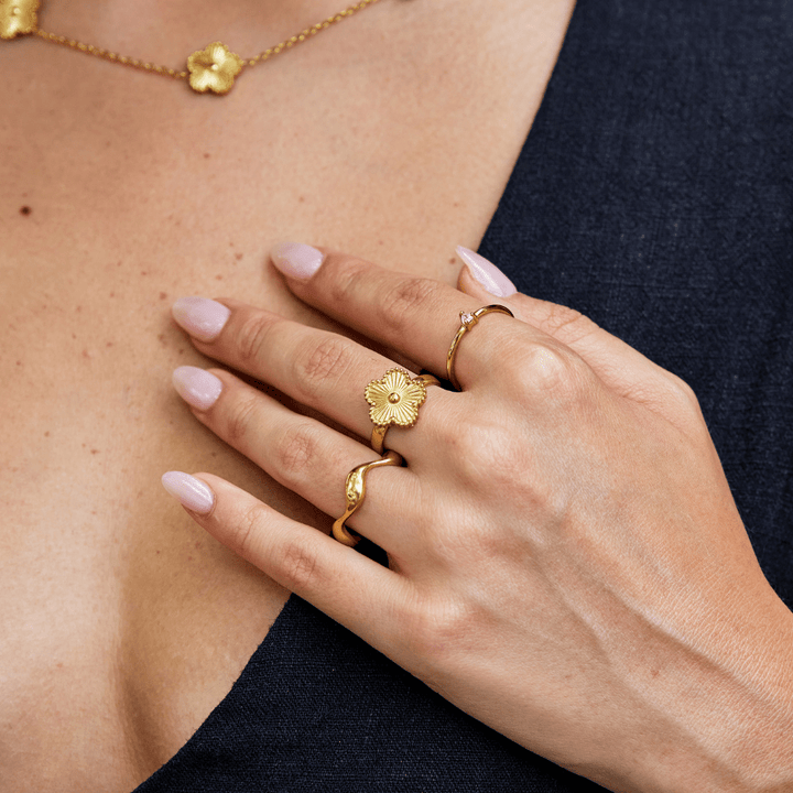 Margeret™ | Golden Four-Leaf Clover Ring