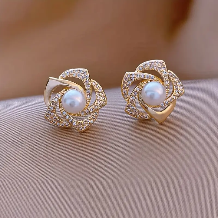 Margeret™ | Elegant Bright Spiral Pearl Earrings