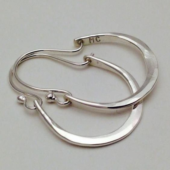 Margeret™ | Silver Hoop Earrings