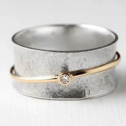 Margeret™ | Golden Line Zirconia Silver Ring