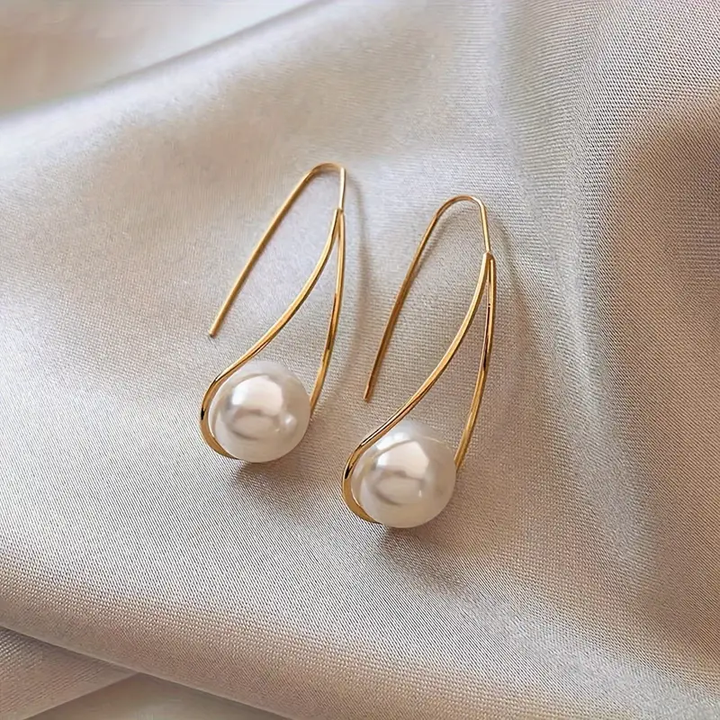 Margeret™ | Gold Dangling Earrings