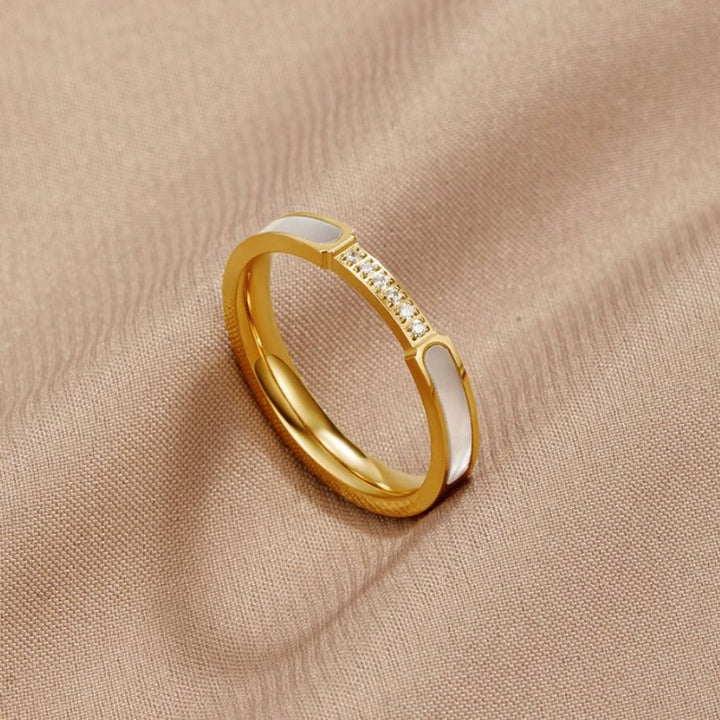 Margeret™ | Unity – Pearl & Crystal Ring