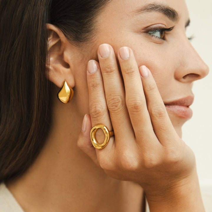Margeret™ | Vina Molten Gold Ring